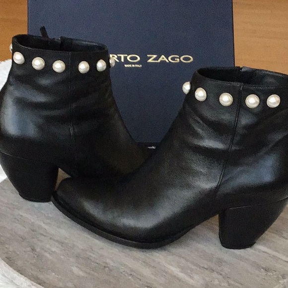 ALBERTO ZAGO Black Leather Booties With Pearl Details On The Ankle Area. - Picture 13 of 14